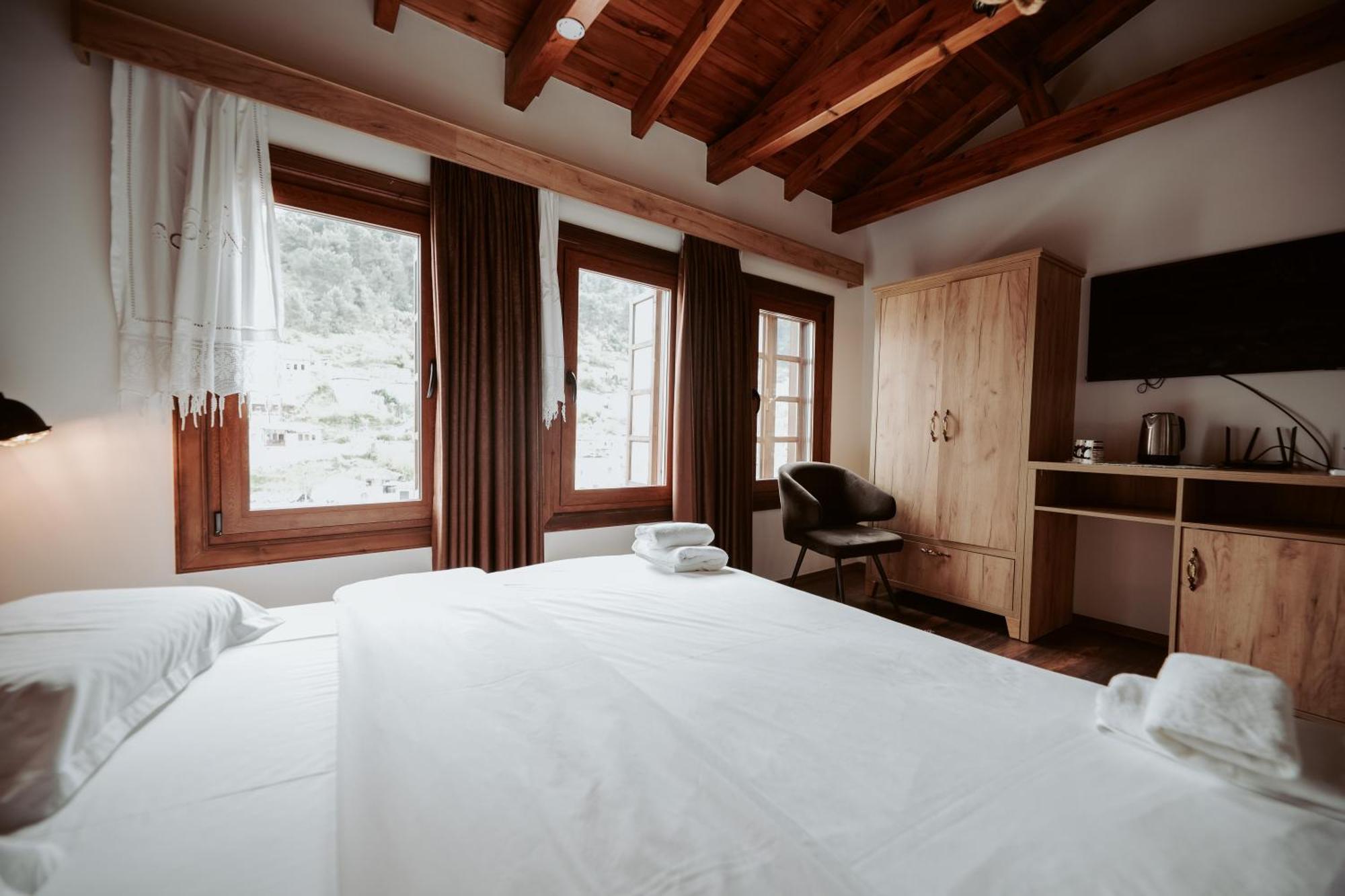Hotel Ansel Берат Экстерьер фото