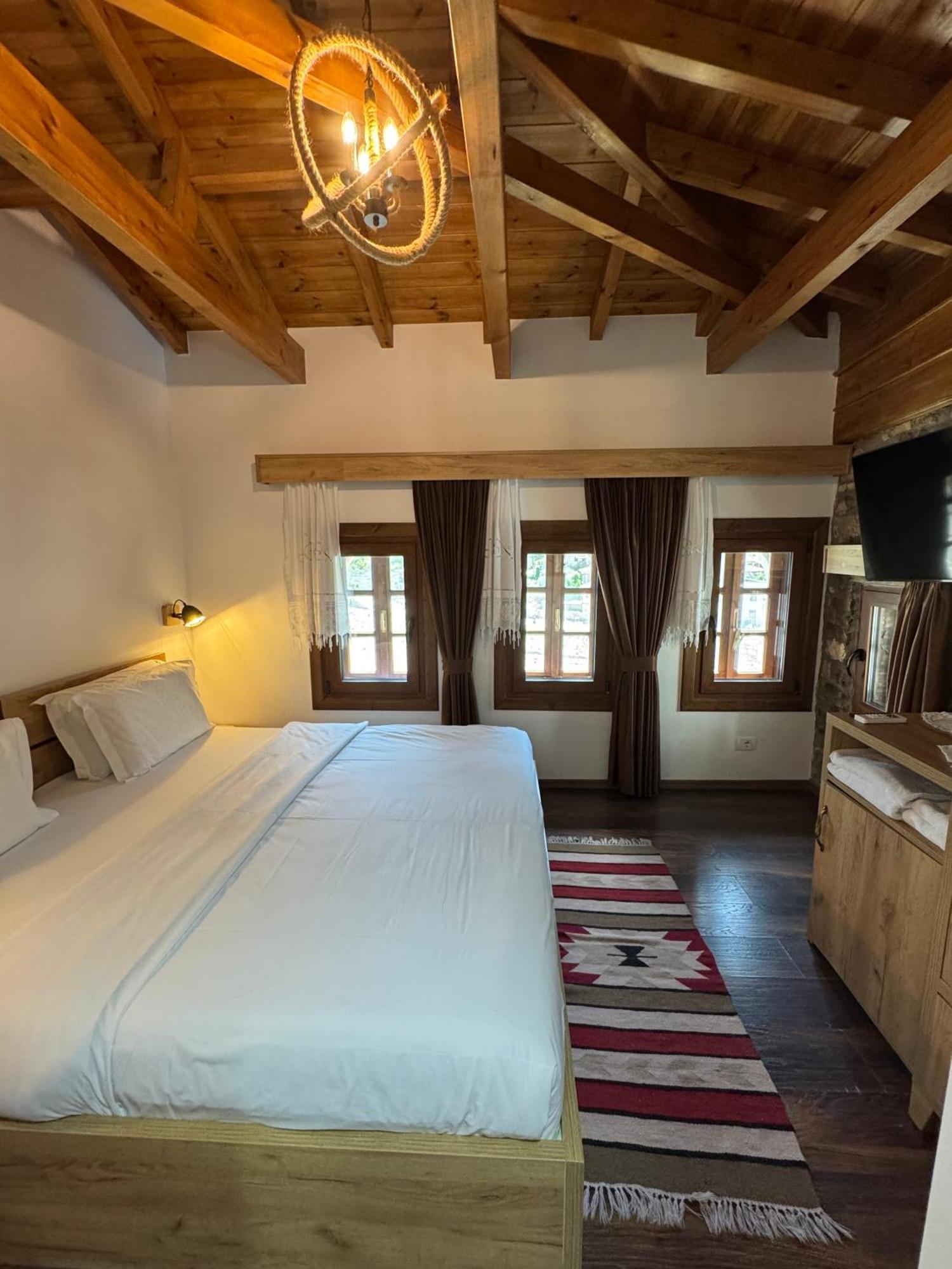 Hotel Ansel Берат Экстерьер фото