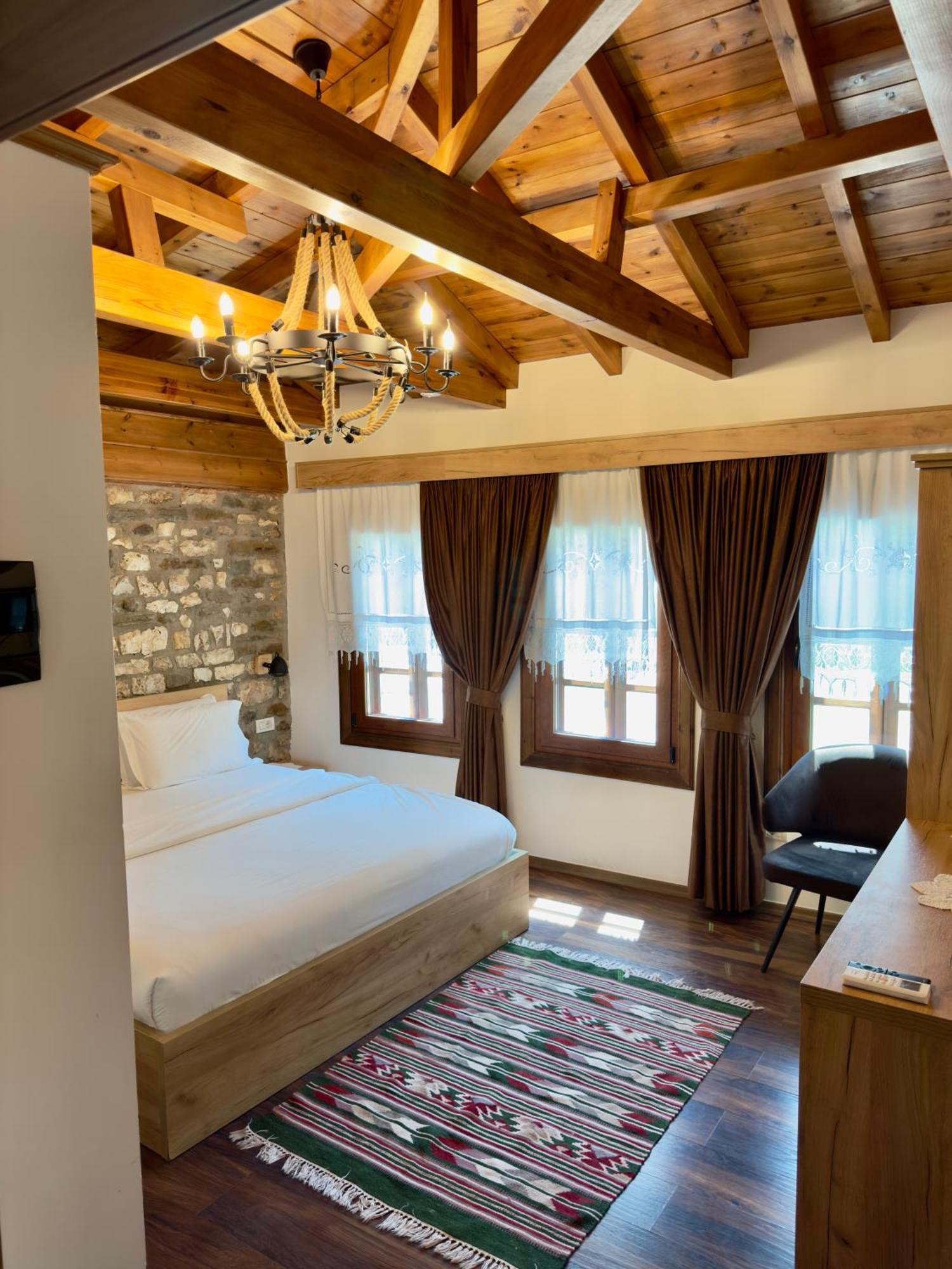 Hotel Ansel Берат Экстерьер фото